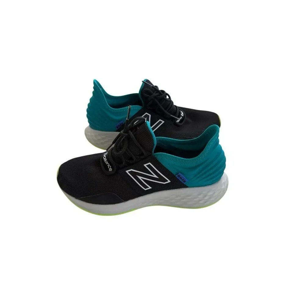New Balance Mens Black Blue MR0AVCB Fresh Foam Roav Running Sneakers Size 9